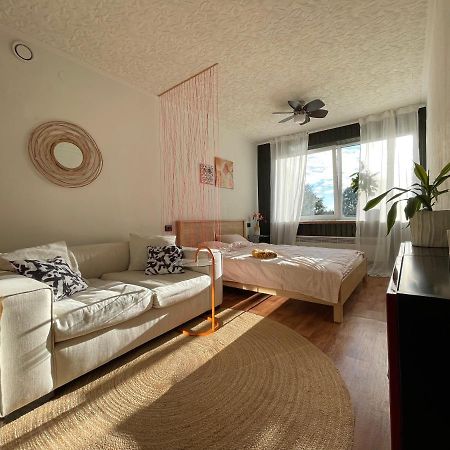 Nice Apartment In Maardu Buitenkant foto